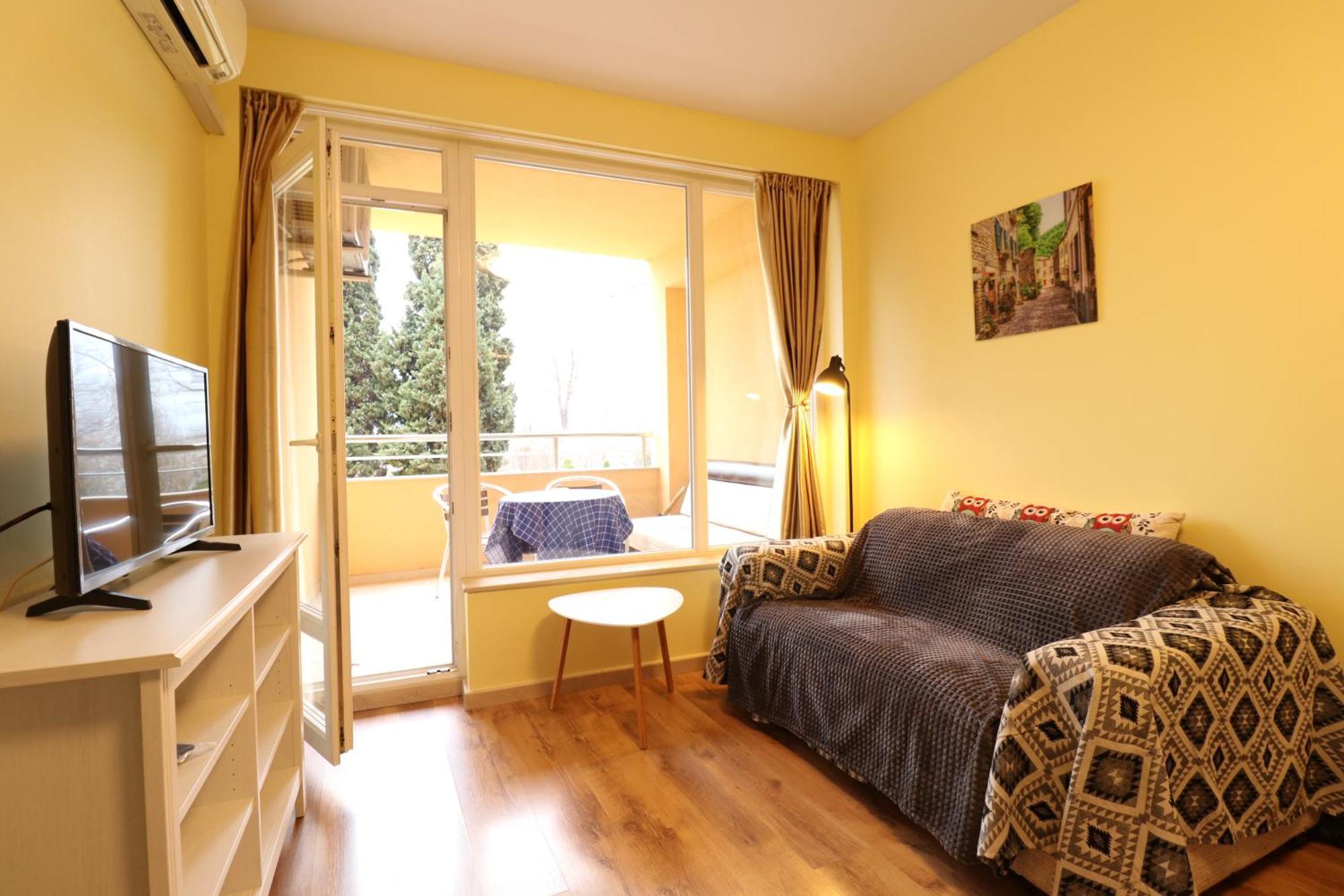Varna Garden View Apartment Esterno foto